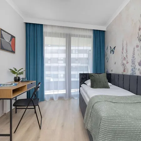 Stylish With Parking & Workspace Close To The Centre By Renters * Kraków